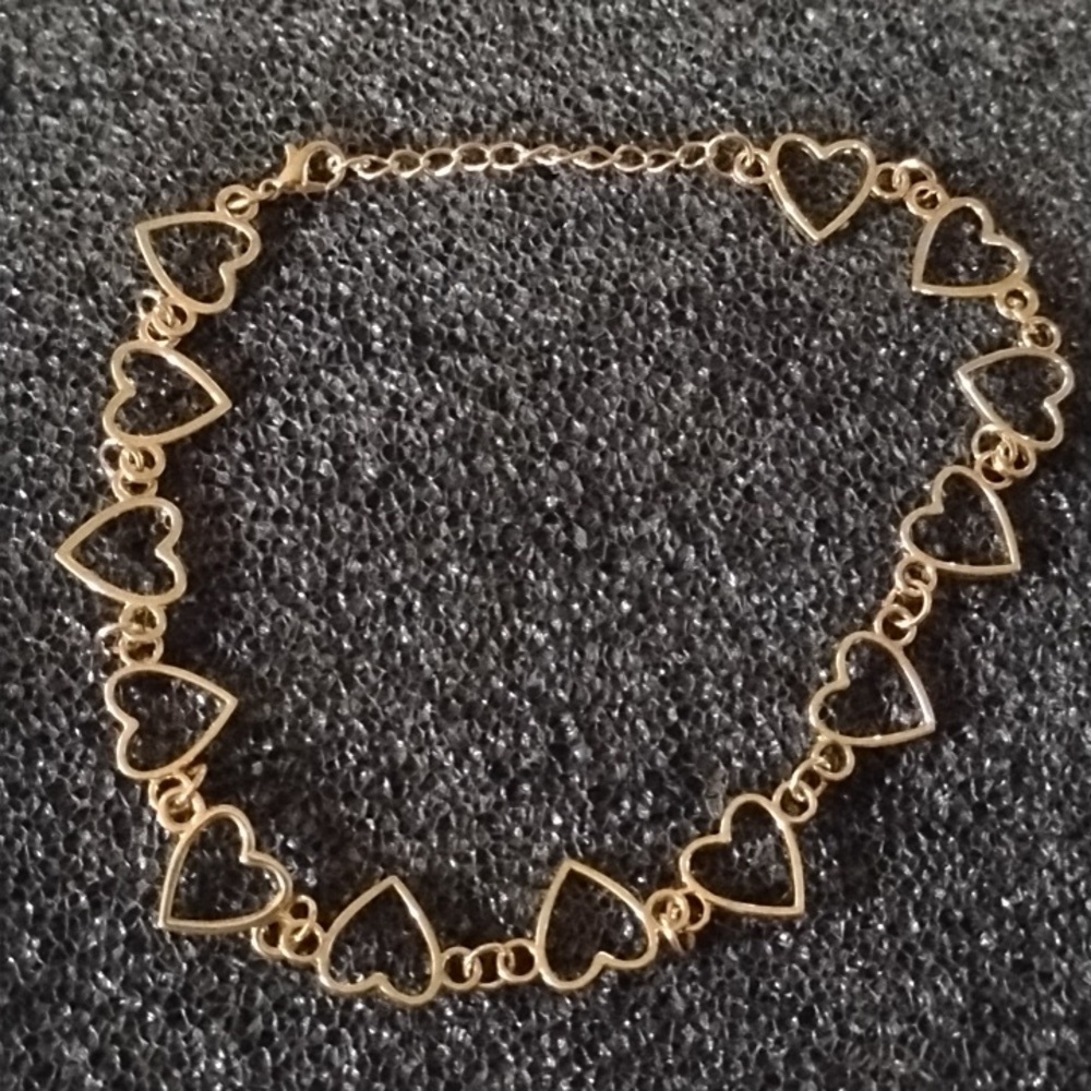Choker Style Heart Necklace - Picture 3 of 5